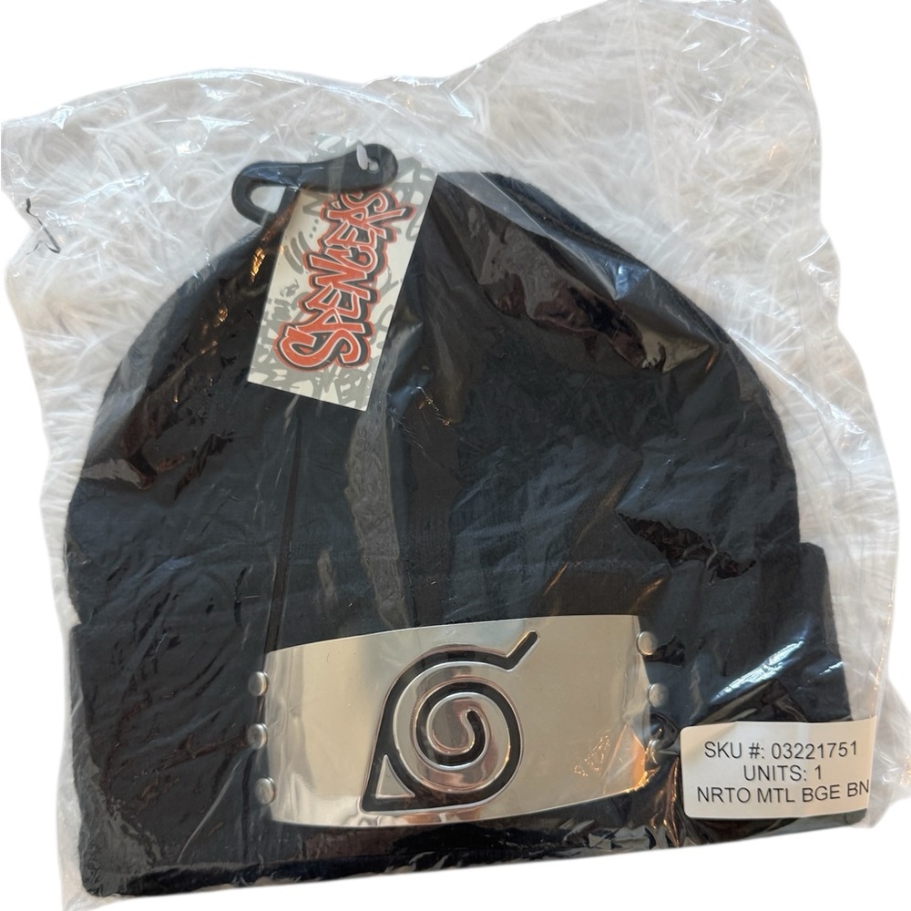 Naruto Black Beanie with Metal Logo Brand New Sealed